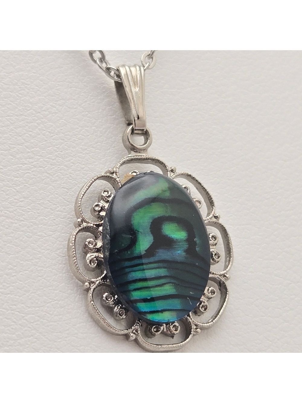Paua Shell Pendant Necklace Abalone Shell Nickel Silver Chain New & Excellent